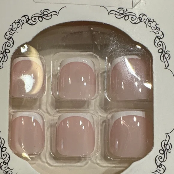 Beautiful Nail Press on Toe Nail Collection Set - Picture 3 of 4